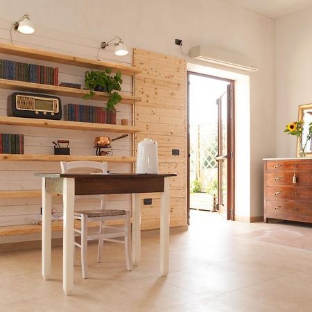 特拉莫 Casa Delfico Ristoro In Famiglia旅馆 外观 照片